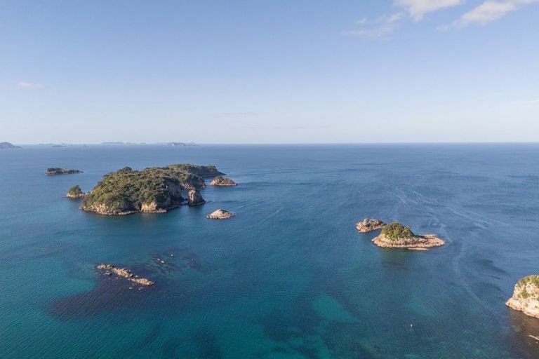 Photo of property in 4 Margaret Place, Hahei, Whitianga, 3591