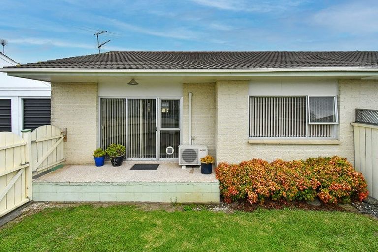Photo of property in 3/50 Kenderdine Road, Papatoetoe, Auckland, 2025