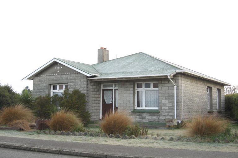 Photo of property in 120 Moulson Street, Strathern, Invercargill, 9812