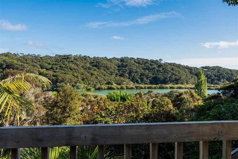 Photo of property in 79 Yorke Road, Haruru, 0204