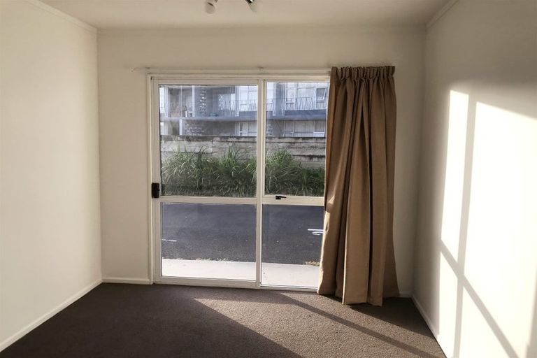 Photo of property in 2/3 Tralee Place, Hillcrest, Hamilton, 3216