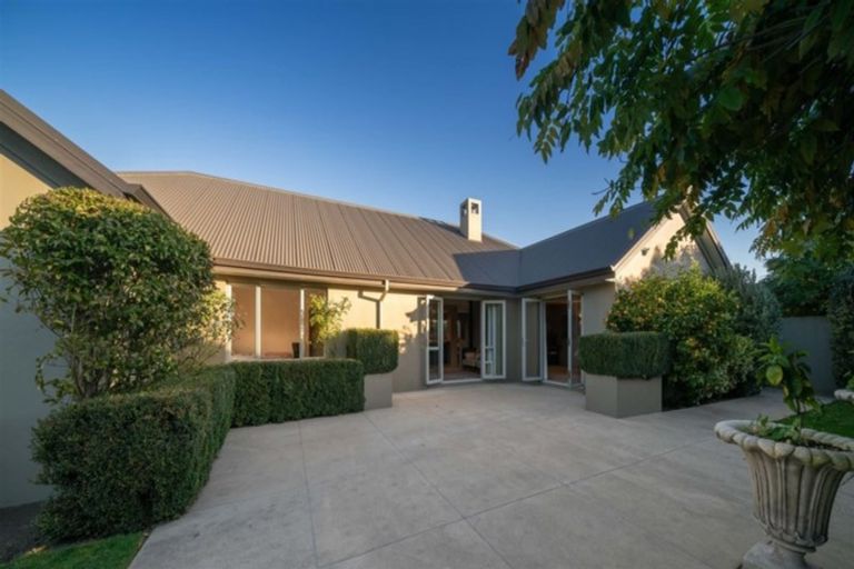 Photo of property in 6 Carmana Gardens, Rangiora, 7400