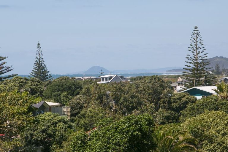 Photo of property in 55 Seaforth Road, Waihi Beach, 3611