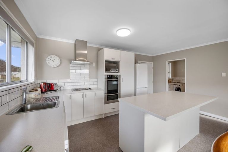 Photo of property in 2 Ancrum Street, Roxburgh, 9500