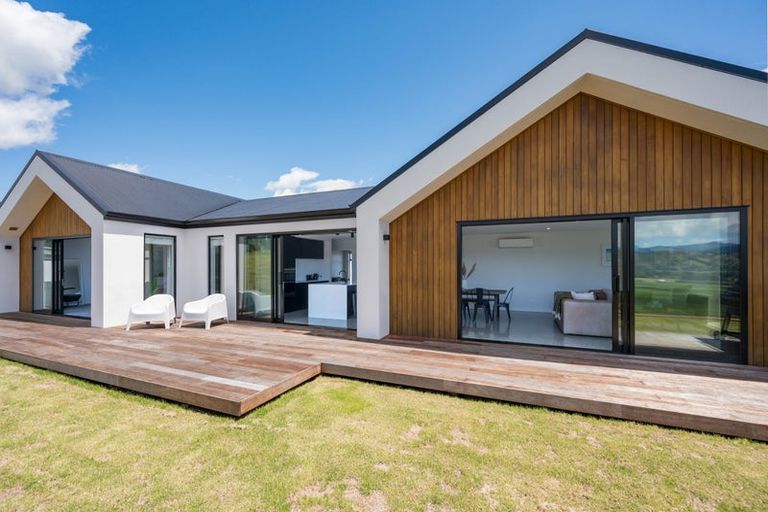 Photo of property in 45 Katania Heights, Brightwater, 7022