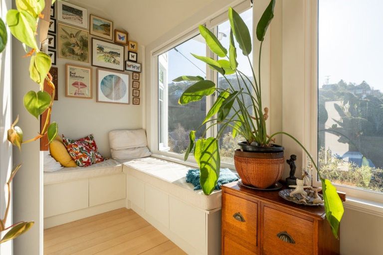 Photo of property in 114 Cliffs Road, Saint Clair, Dunedin, 9012