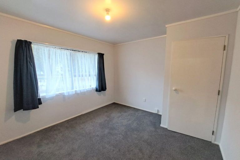 Photo of property in 1/133 View Road, Sunnyvale, Auckland, 0612