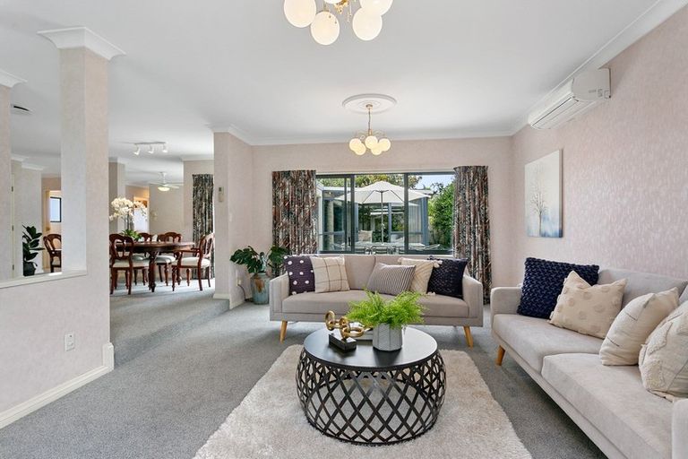 Photo of property in 12 Hall Street, Cambridge, 3434