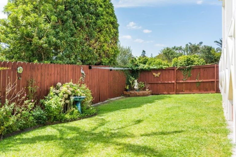 Photo of property in 2/40 Toroa Street, Torbay, Auckland, 0630