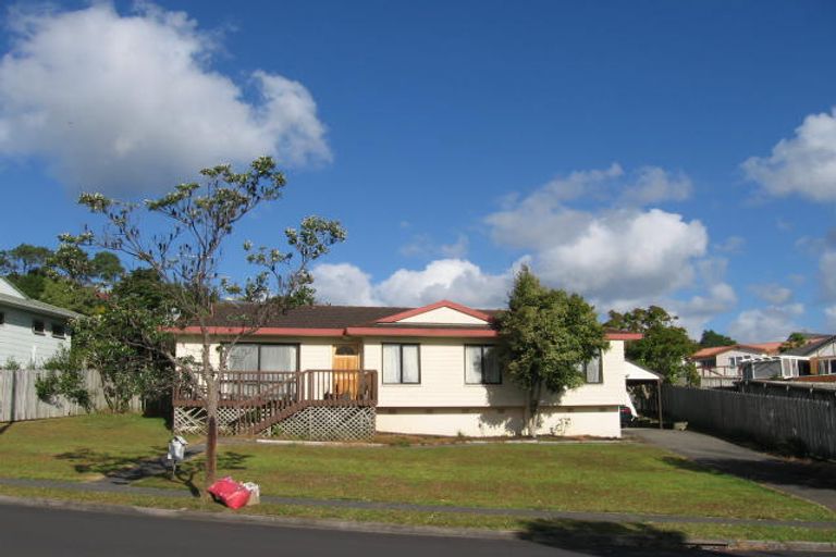 Photo of property in 58 Barbados Drive, Unsworth Heights, Auckland, 0632