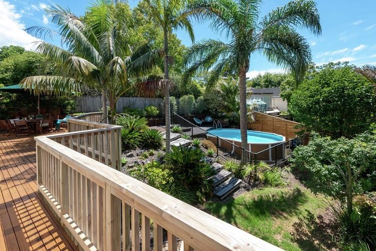 Photo of property in 41 Evelyn Road, Cockle Bay, Auckland, 2014