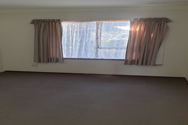 Photo of property in 121a Russell Road, Manurewa, Auckland, 2102