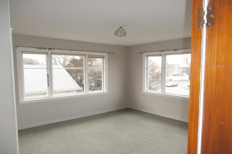 Photo of property in 2 Highgate Avenue, Merivale, Christchurch, 8014