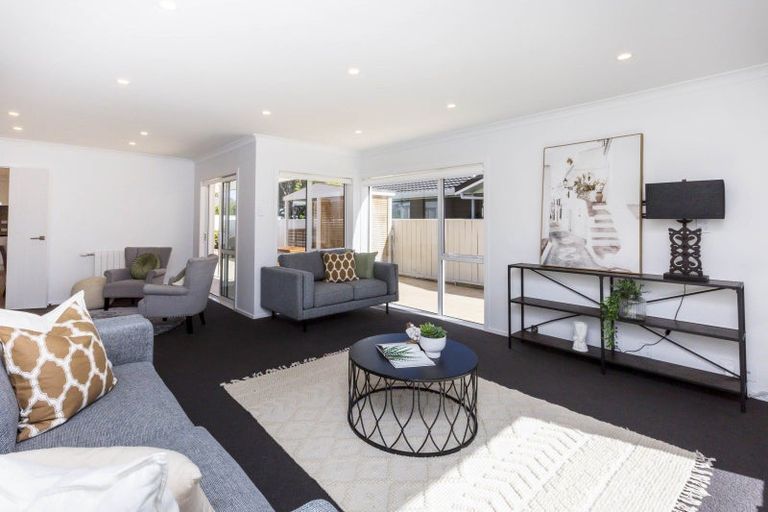 Photo of property in 16 Comeskey Grove, Elderslea, Upper Hutt, 5018