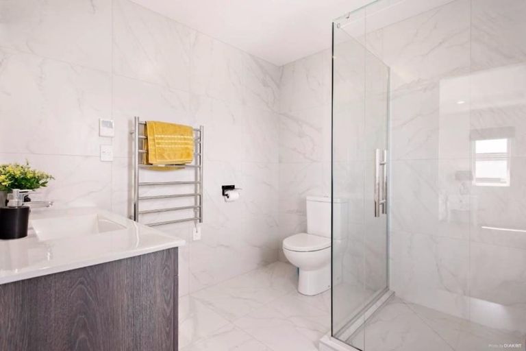 Photo of property in 109 Kowhai Road, Mairangi Bay, Auckland, 0630