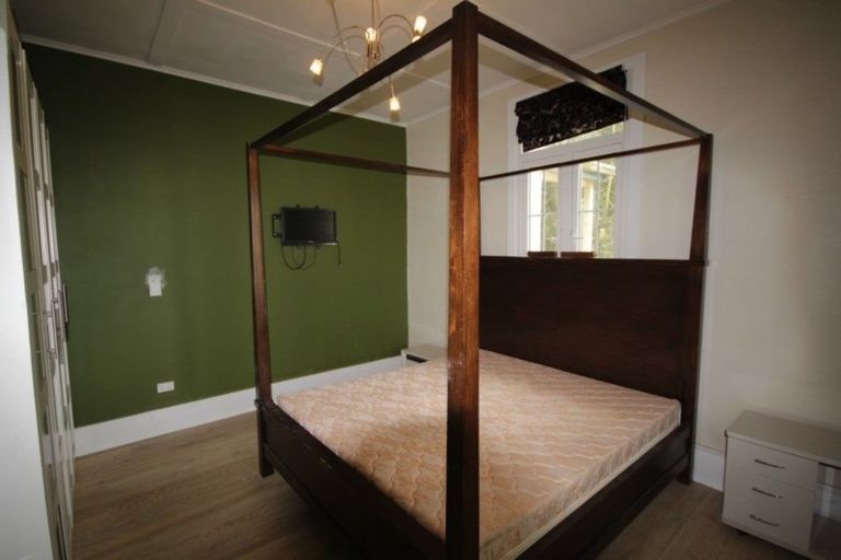 Photo of property in 157 Ravensbourne Road, Ravensbourne, Dunedin, 9022