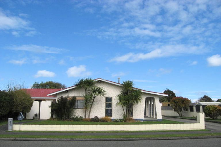 Photo of property in 4 Martin Harvey Street, Levin, 5510