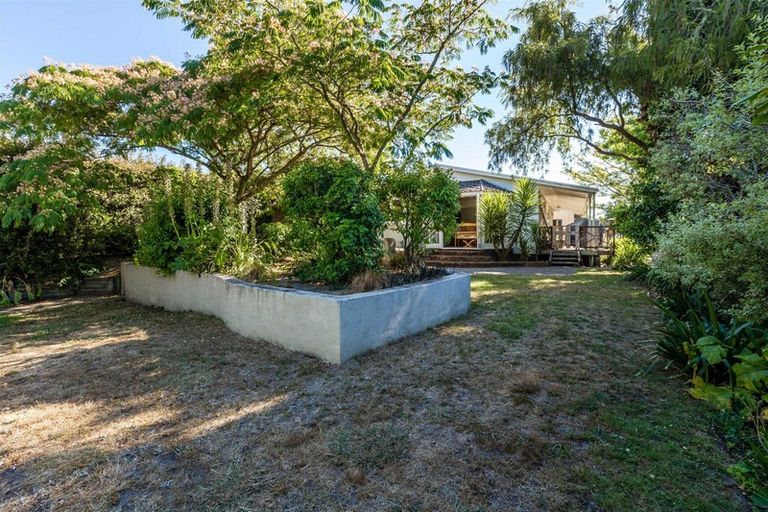 Photo of property in 25 Selwyn Road, Havelock North, 4130