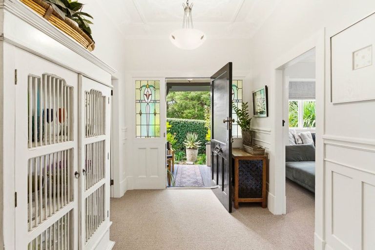 Photo of property in 139 Eglinton Road, Mornington, Dunedin, 9011