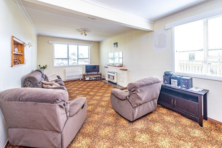 Photo of property in 12 Roberts Avenue, Aramoho, Whanganui, 4500