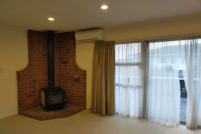 Photo of property in 29 Preston Avenue, Henderson, Auckland, 0610