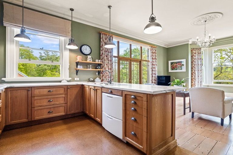 Photo of property in 20 Peel Street, Lawrence, 9532