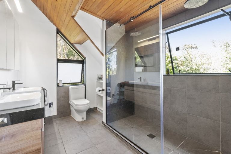Photo of property in 110 Attwood Road, Paremoremo, Auckland, 0632