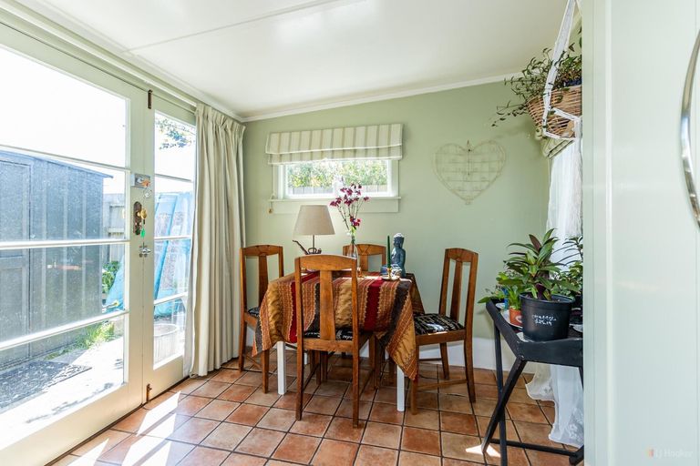 Photo of property in 4 Exeter Street, Waimate, 7924