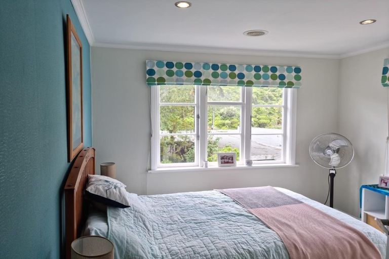 Photo of property in 54 Collins Avenue, Tawa, Wellington, 5028