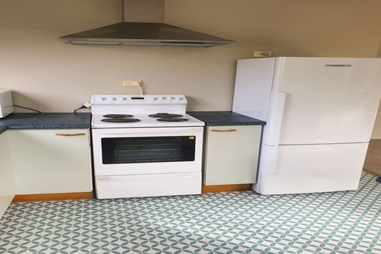 Photo of property in 27a Tremewan Street, Tawa, Wellington, 5028