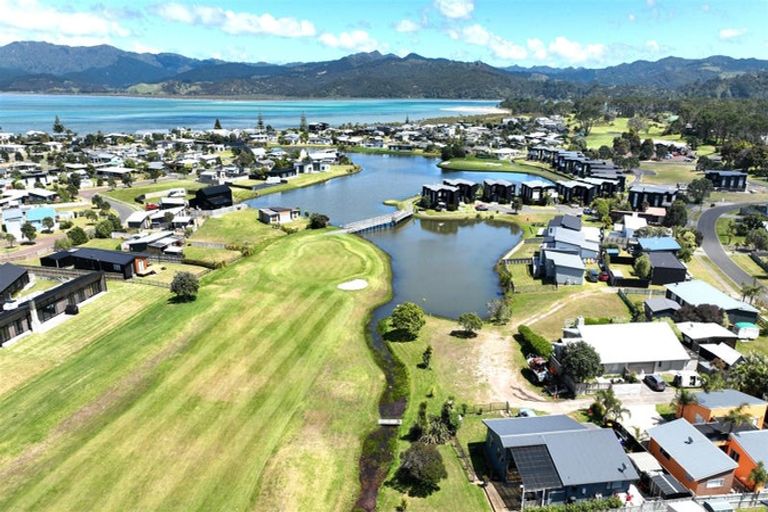 Photo of property in 102 The Fairway, Matarangi, Whitianga, 3592