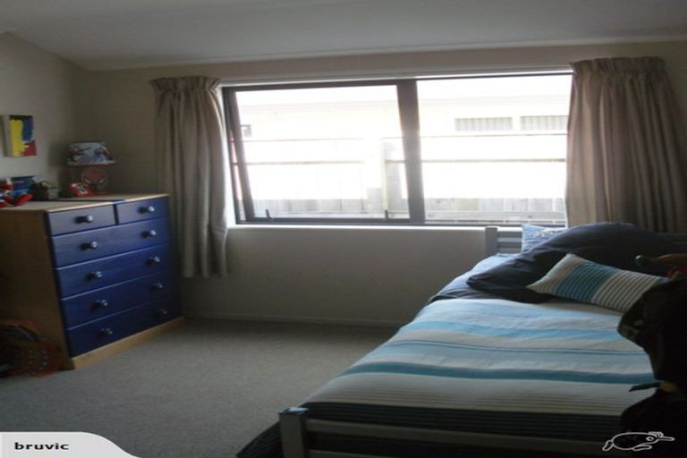 Photo of property in 68 Mary Huse Grove, Manor Park, Lower Hutt, 5019