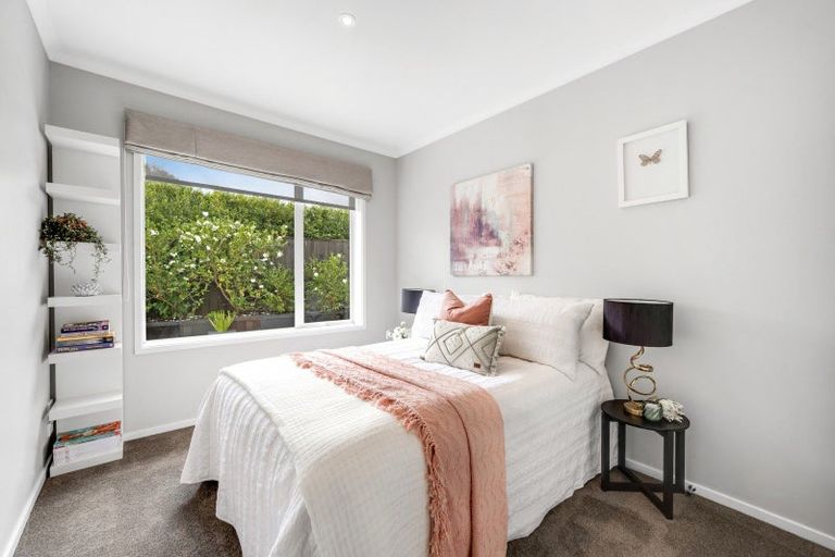 Photo of property in 11 Holly Way, Sunnyhills, Auckland, 2010