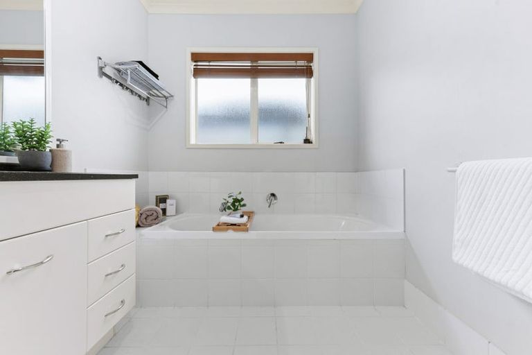 Photo of property in 8 Grosvenor Place, Rototuna, Hamilton, 3210