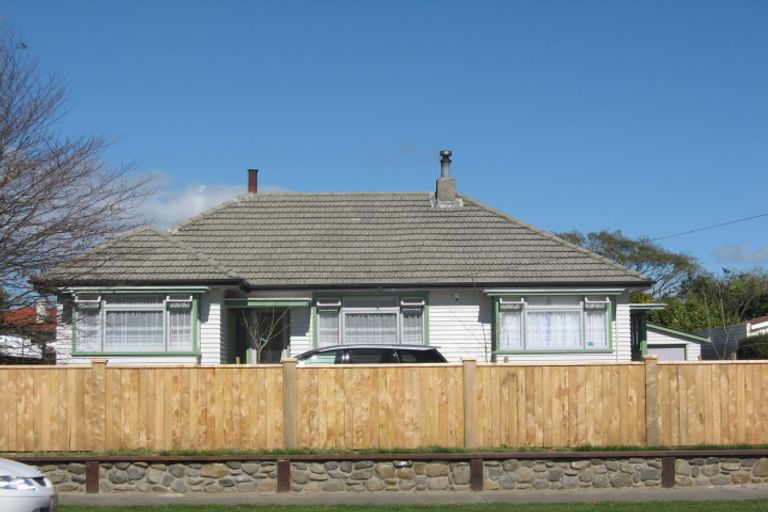 Photo of property in 184 Bath Street, Levin, 5510