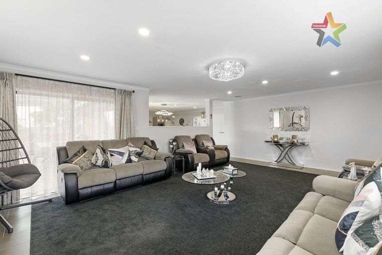 Photo of property in 38 Kirton Drive, Riverstone Terraces, Upper Hutt, 5018