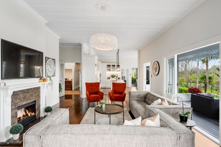 Photo of property in 23 Tudor Park Drive, Whitford, Howick, 2571