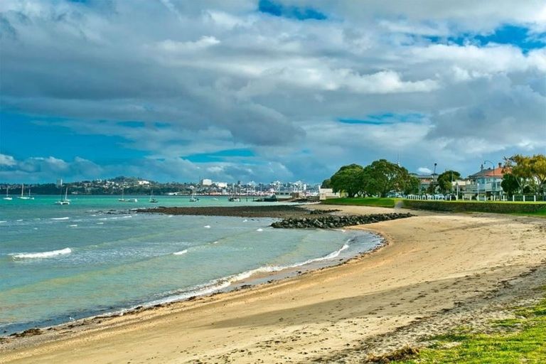 Photo of property in 6/5a Takarunga Road, Devonport, Auckland, 0624