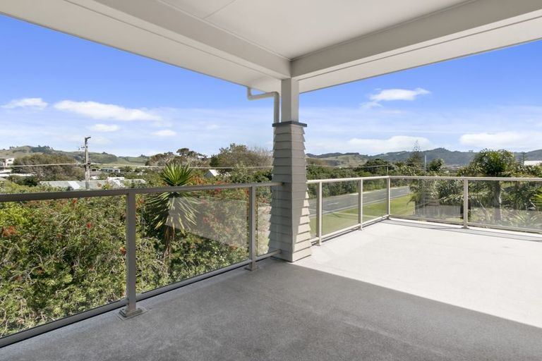 Photo of property in 55 Seaforth Road, Waihi Beach, 3611
