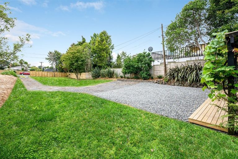 Photo of property in 18 Kamara Road, Glen Eden, Auckland, 0602