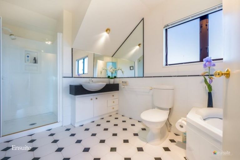 Photo of property in 6 Avonlea Grove, Belmont, Lower Hutt, 5010