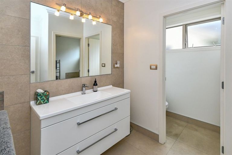 Photo of property in 10 Barsana Place, Pukekohe, 2120