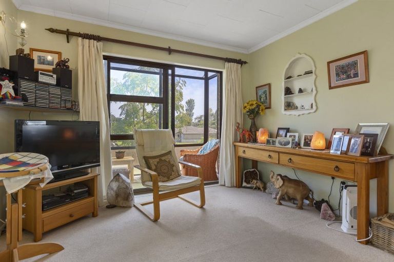 Photo of property in 1 Cannon Street, Westown, New Plymouth, 4310