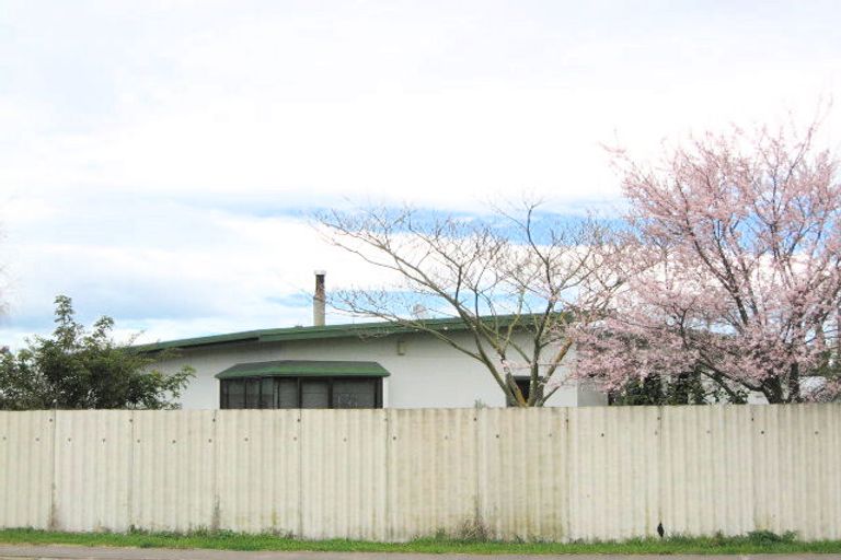 Photo of property in 16 School Road, Clive, 4102