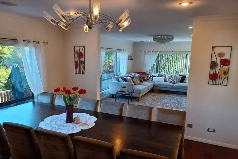 Photo of property in 16 Borneo Drive, Fairview Heights, Auckland, 0632