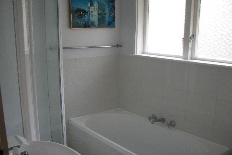 Photo of property in 7b Hewett Way, Ngaio, Wellington, 6035