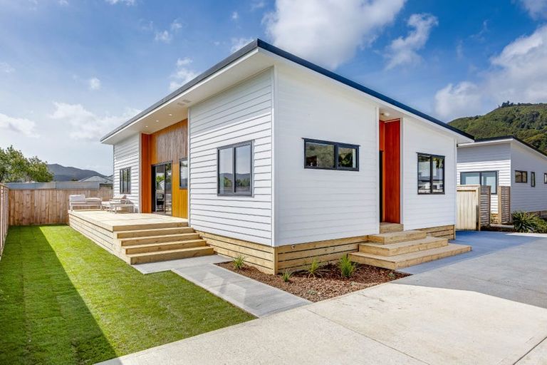 Photo of property in 67b Moohan Street, Wainuiomata, Lower Hutt, 5014