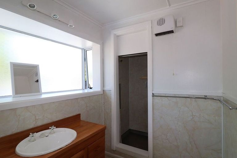 Photo of property in 21 Hanrahan Street, Upper Riccarton, Christchurch, 8041