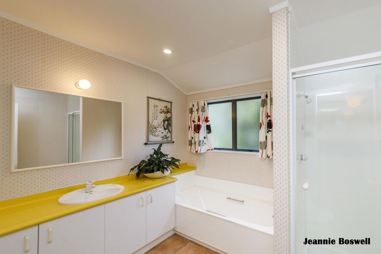 Photo of property in 160-170 Moonshine Valley Road, Aokautere, Palmerston North, 4471