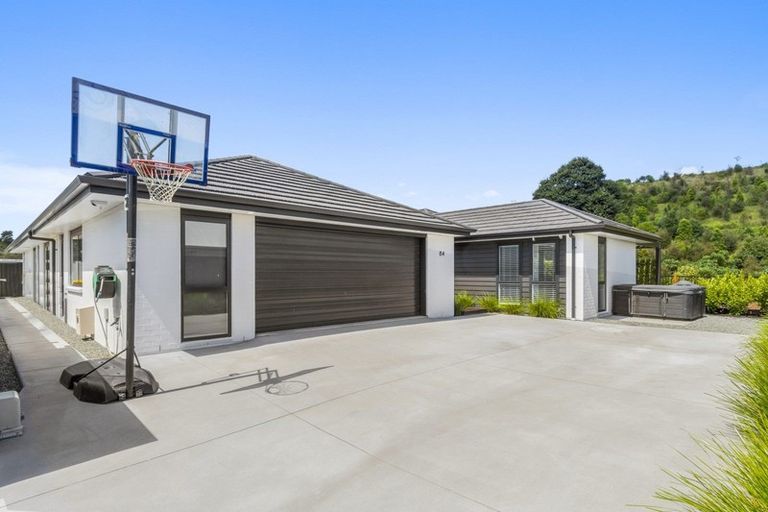 Photo of property in 84 Pakanga Grove, Pyes Pa, Tauranga, 3112